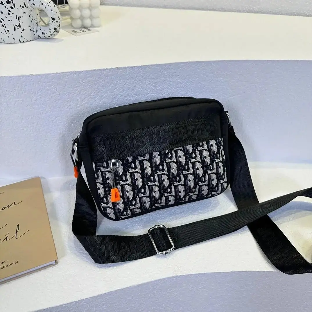 Burberry Vintage Check Messenger Bag 7, Burberry 1:1 rep bag from $63 · DHL from Guangzhou, China