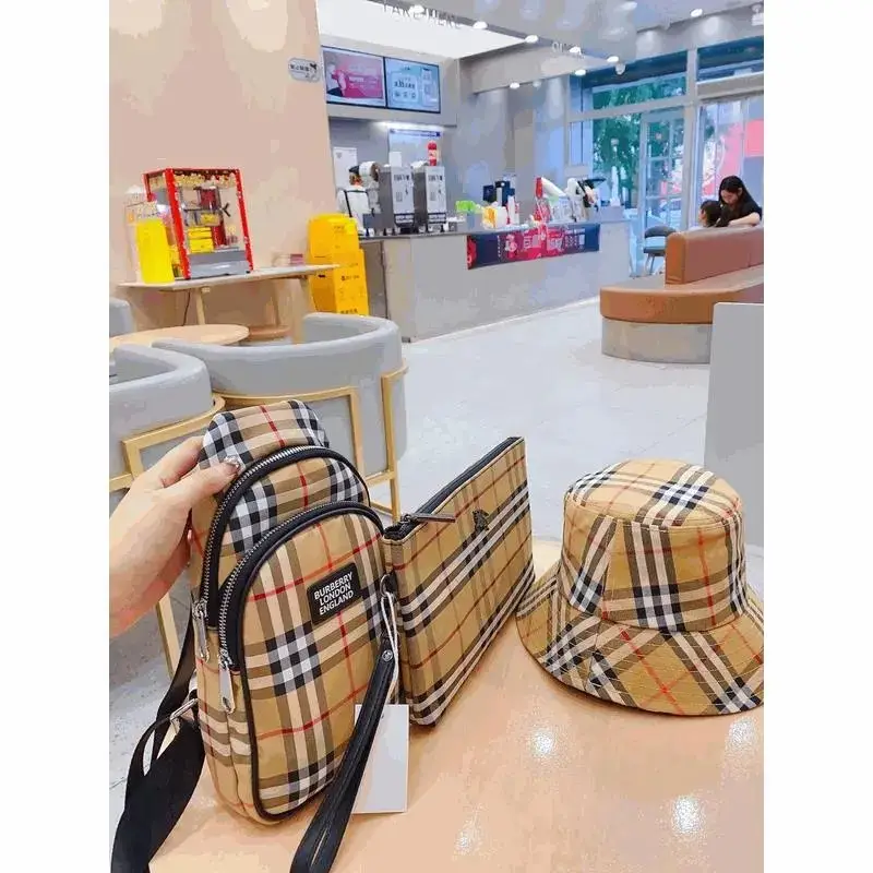Burberry Vintage Check Bag Set · Burberry 1:1 rep bag from $63 · DHL from Guangzhou, China