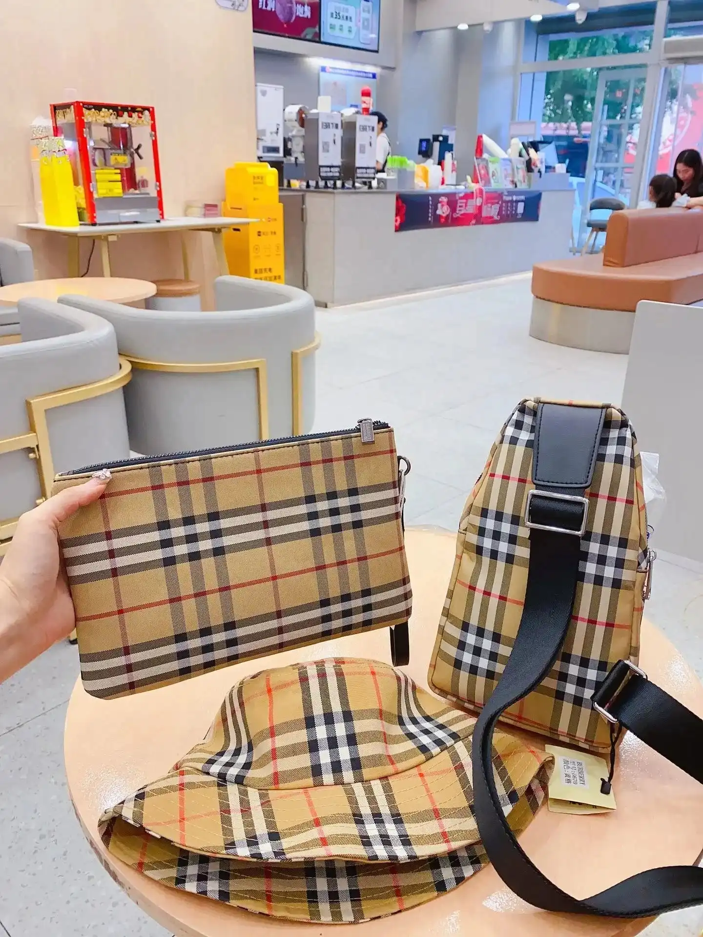 Burberry Vintage Check Bag Set 3 · Burberry 1:1 rep bag from $63 · DHL from Guangzhou, China