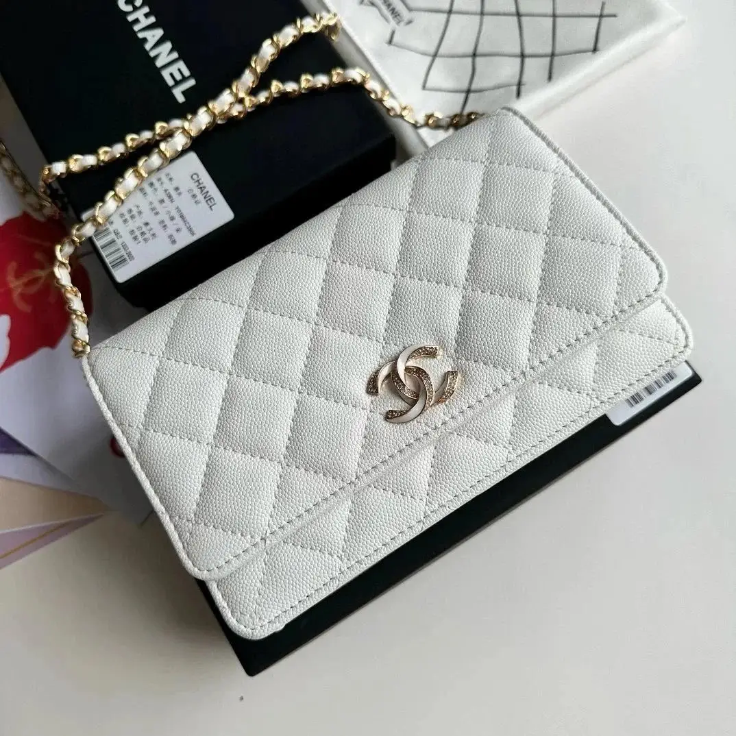 Chanel Boy Bag 2 — Chanel 1:1 rep bag from $97 · DHL from Guangzhou, China