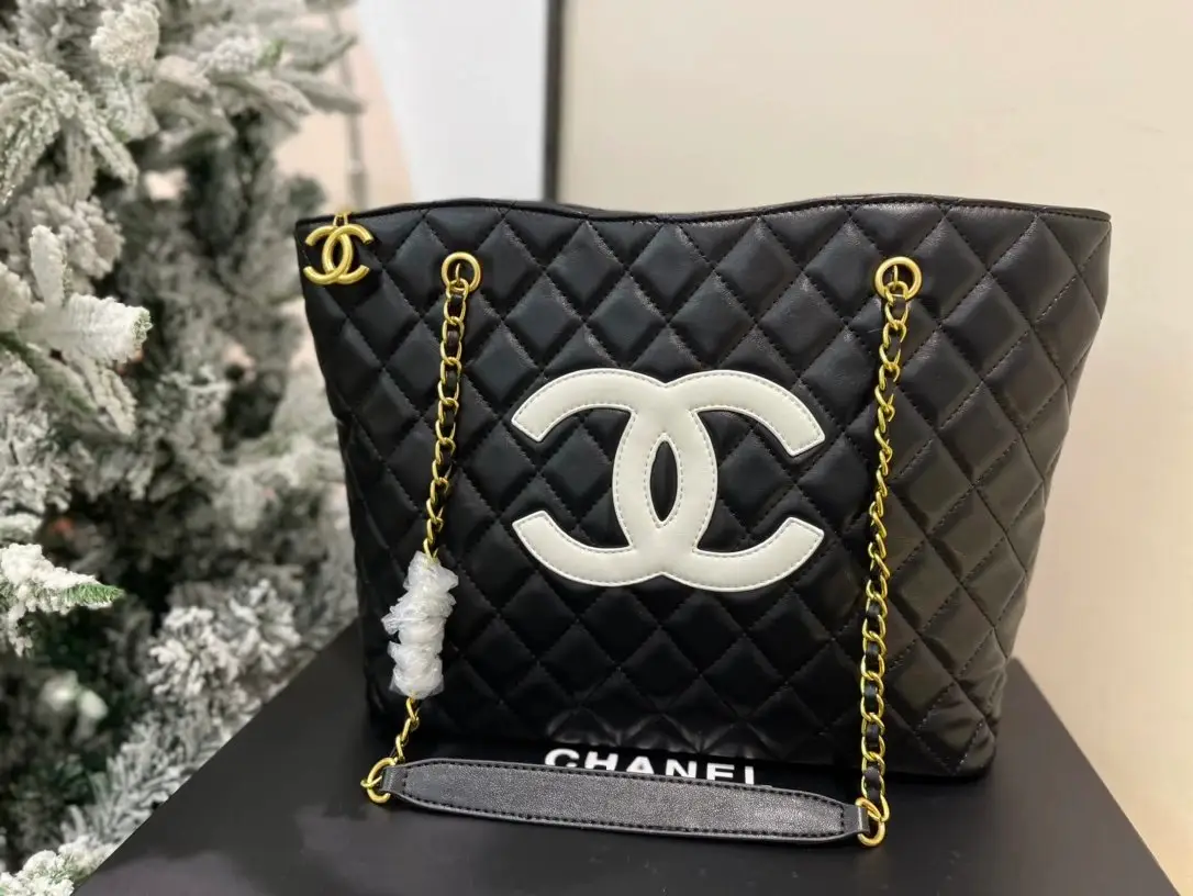 Chanel Chain Bag, Chanel 1:1 rep bag from $97 · DHL from Guangzhou, China