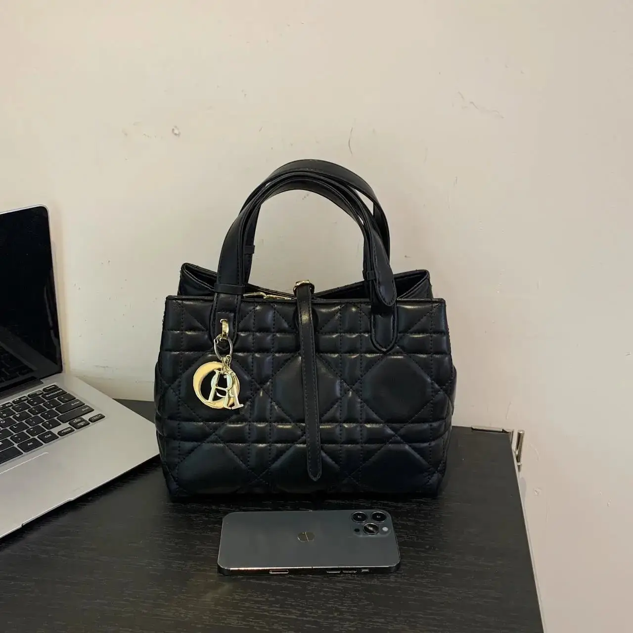 Dior Handbags 6 · Dior 1:1 rep bag from $48 · DHL from Guangzhou, China
