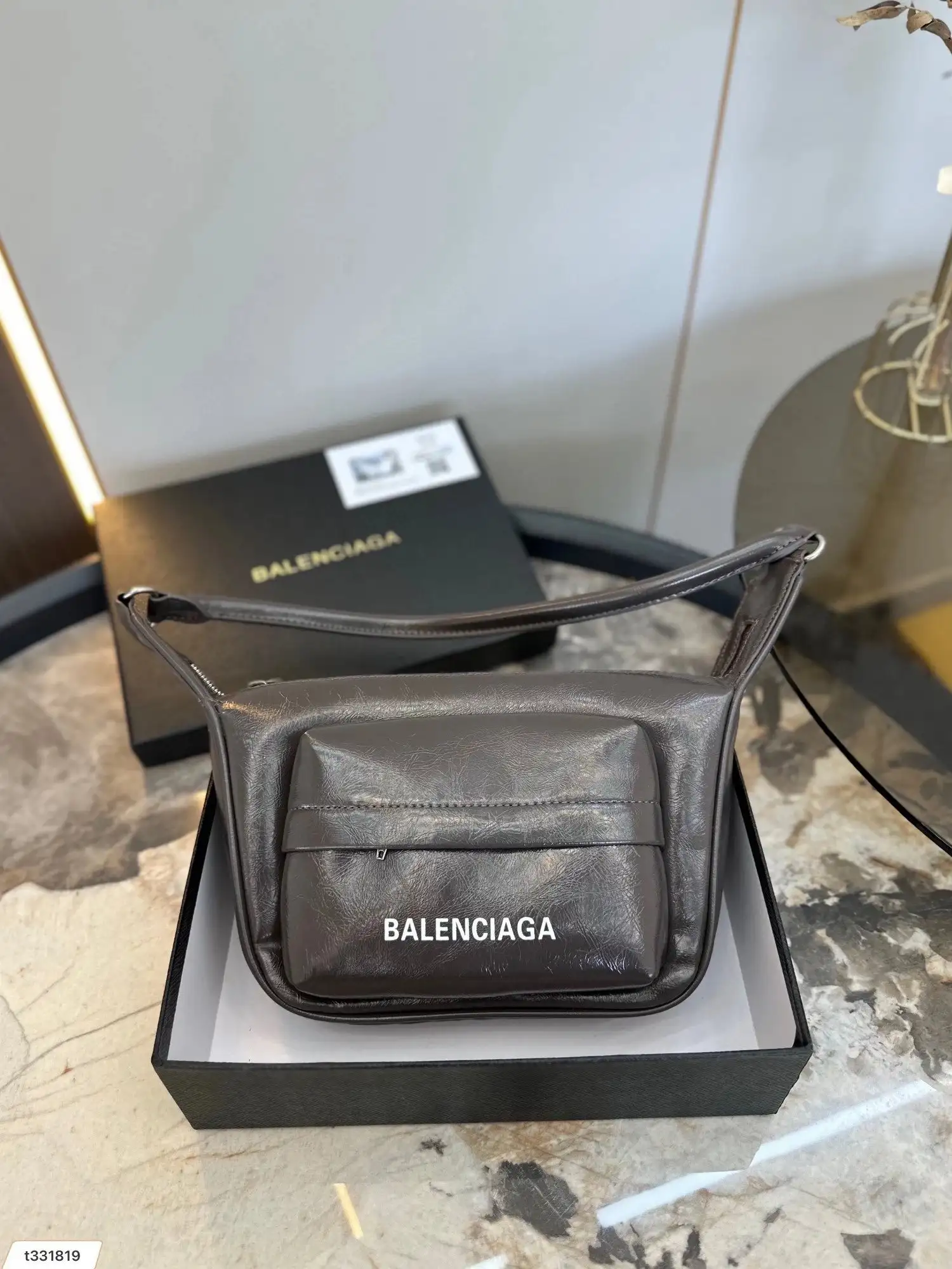 Balenciaga Chain Bag 8 · Balenciaga 1:1 rep bag from $69 · DHL from Guangzhou, China
